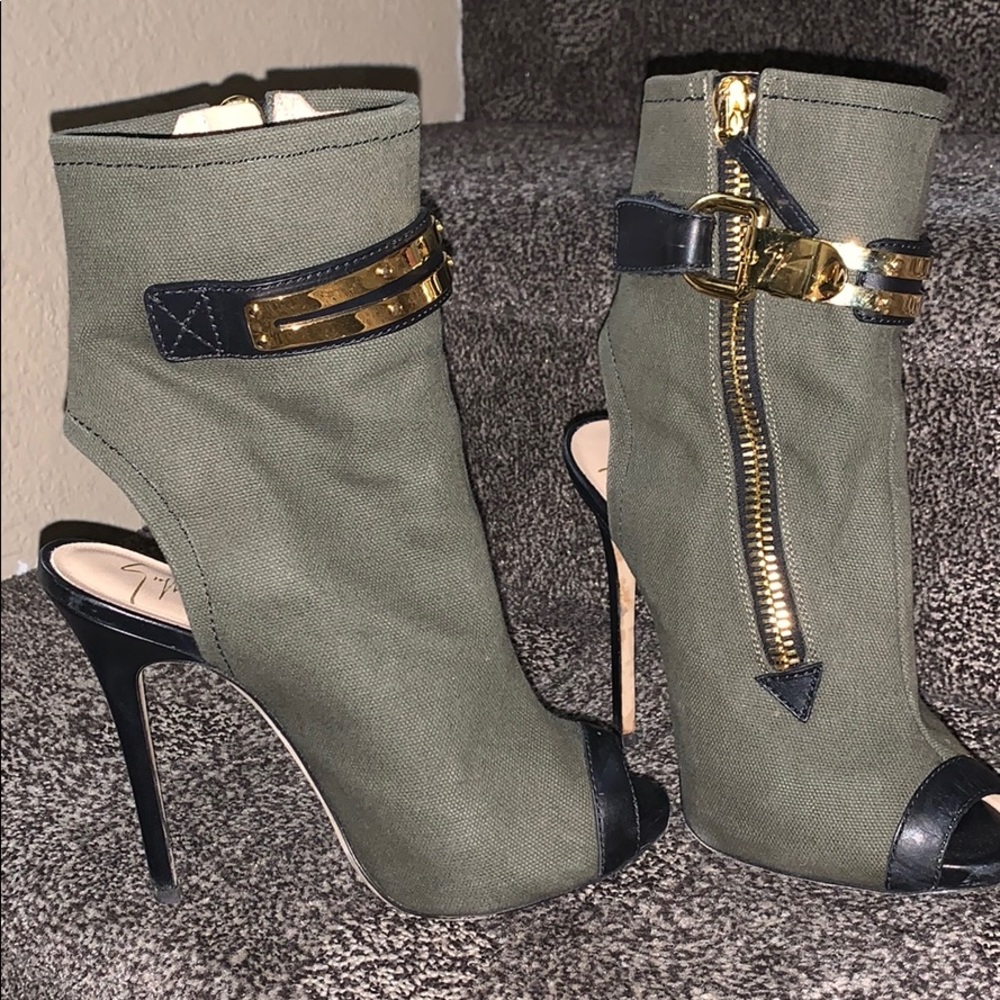 Giuseppe Zanotti ankle boots